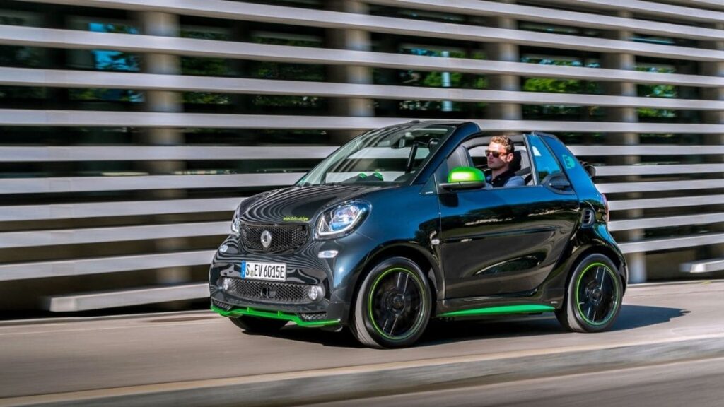 En İyi Mini Elektrikli Araba Modelleri - Smart EQ ForTwo